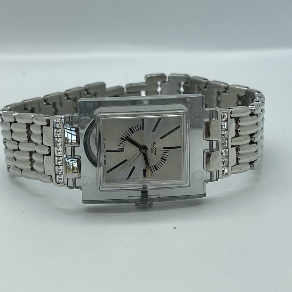 vintage Ladies Square Swatch Watch So Chic SUBM100G Stainless Steel Crystals